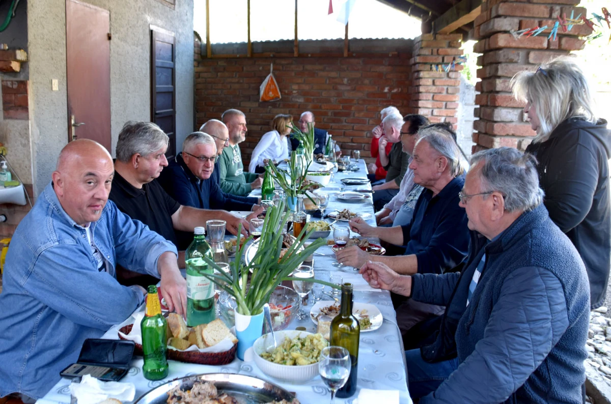 Požeški ogranak ’Vino-Kapa’ uz mlade graševine proslavio jubilej