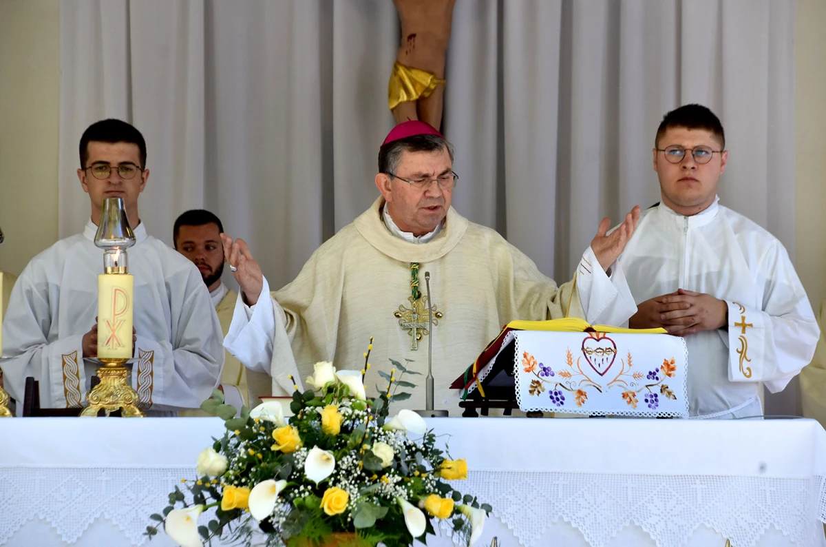 Gotovo 400 hodočasnika u Velikoj iz Njemačke i BiH proslavilo drugi dan SHKM-a