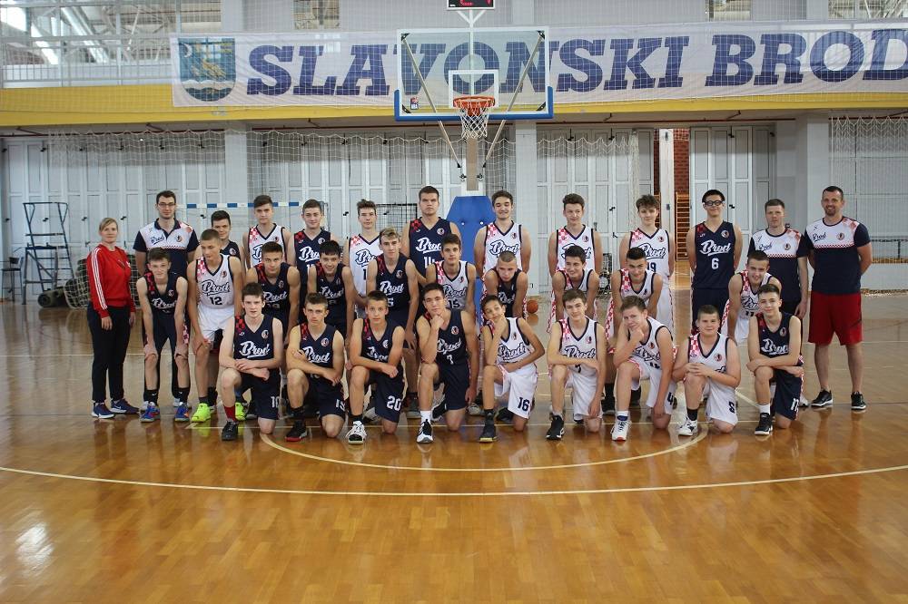 SB Online | Napokon se igra košarka u Slavonskom Brodu