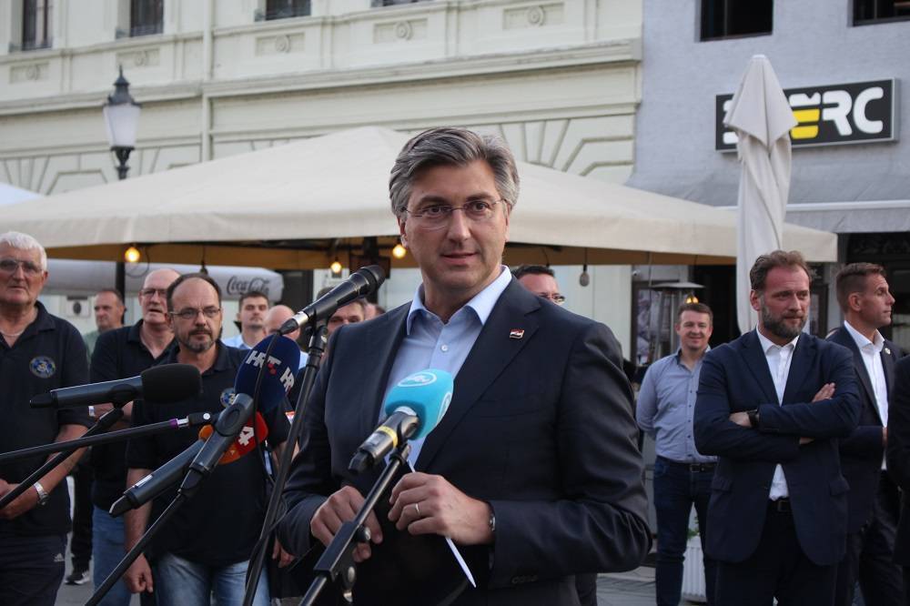 SB Online | Premijer Plenković najavio ukidanjem mjesta zamjenika načelnika, gradonačelnika i župana