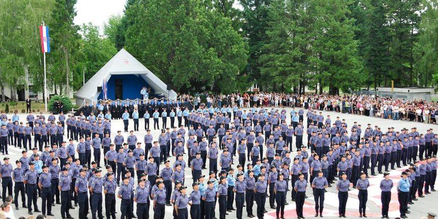 SB Online | MUP traži nove mlade snage! Još kratko traje natječaj za policajce, upisat će 750 polaznika 