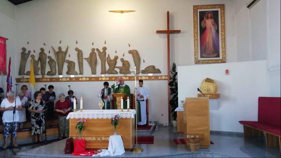 SB Online | Blagoslov slike Milosrdnog Isusa u Slavonskom Brodu