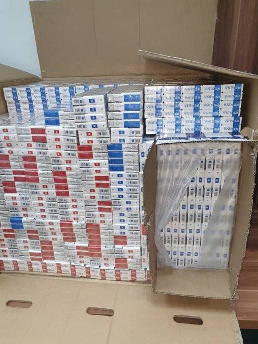 SB Online | Slavonski policajci pronašli i zaplijenili 163900 kutija cigareta