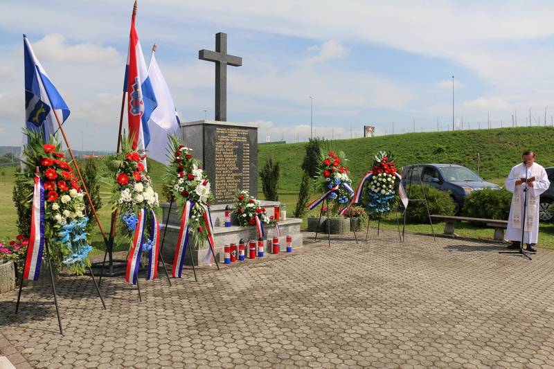 SB Online | Obilježena 28. obljetnica pogibije pripadnika 105. bjelovarske brigade 